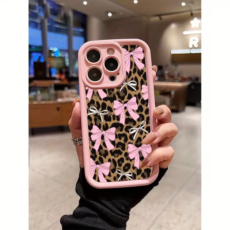 Apple Iphone 15 Pro Max - Casing Ponsel Motif Leopard dengan Pita